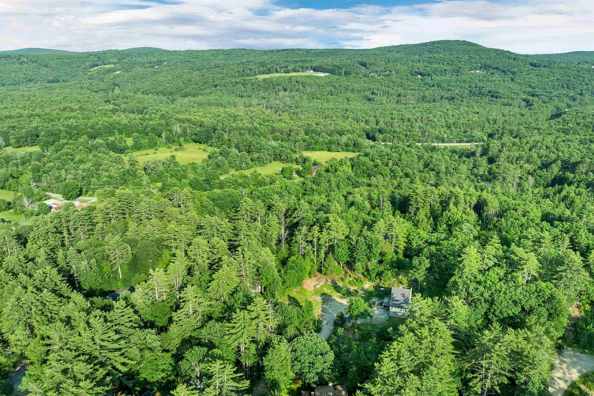 21 Birch Tree Lane Hillsborough NH 03244