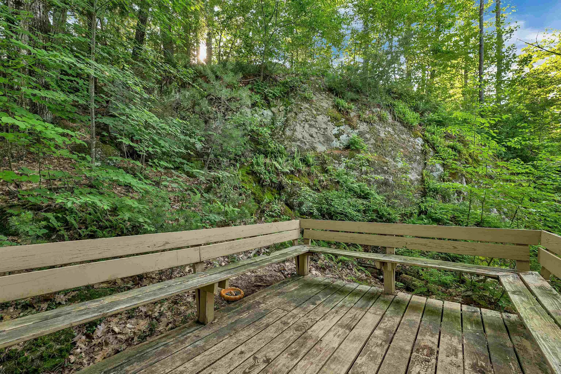 21 Birch Tree Lane Hillsborough NH 03244