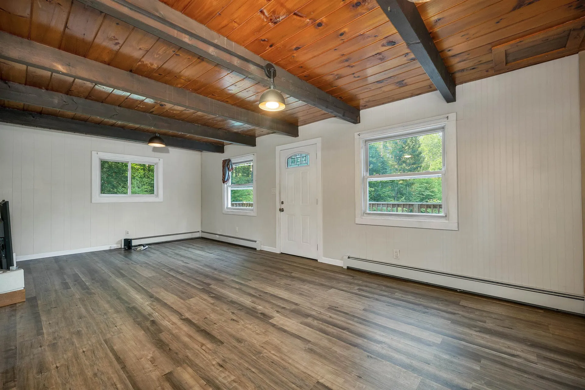 21 Birch Tree Lane Hillsborough NH 03244