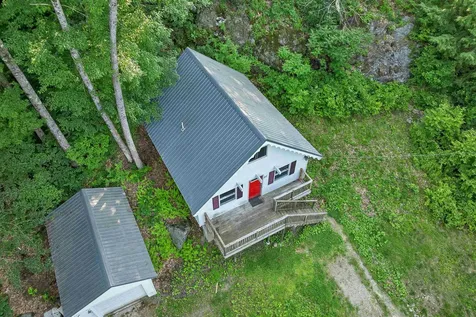 21 Birch Tree Lane Hillsborough NH 03244