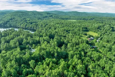 21 Birch Tree Lane Hillsborough NH 03244