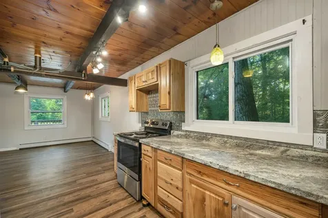 21 Birch Tree Lane Hillsborough NH 03244