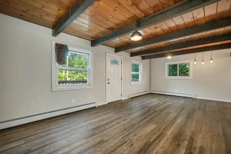 21 Birch Tree Lane Hillsborough NH 03244