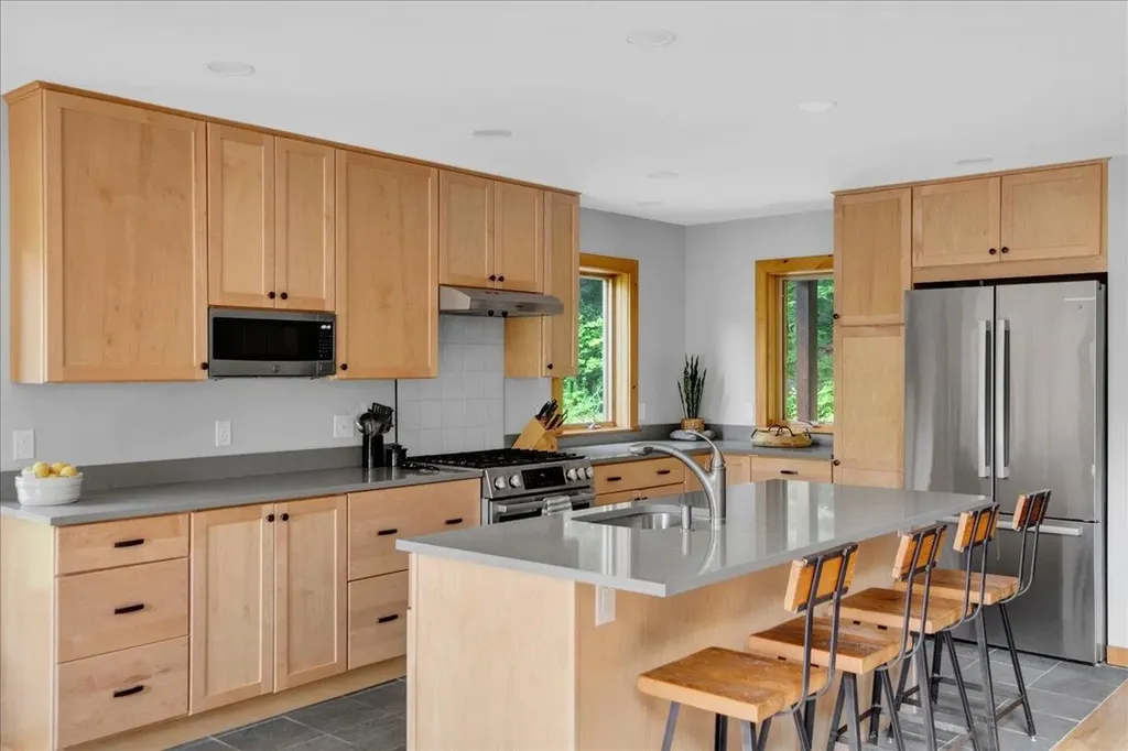 52 Mansfield Road Fayston VT 05673