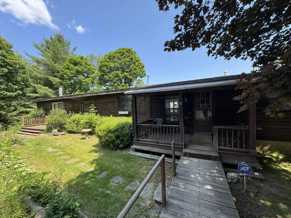 5 Camelot Drive Wilmington VT 05363