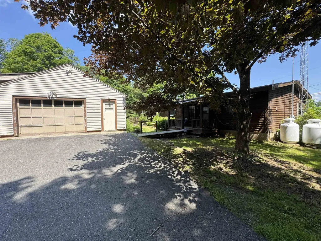 5 Camelot Drive Wilmington VT 05363