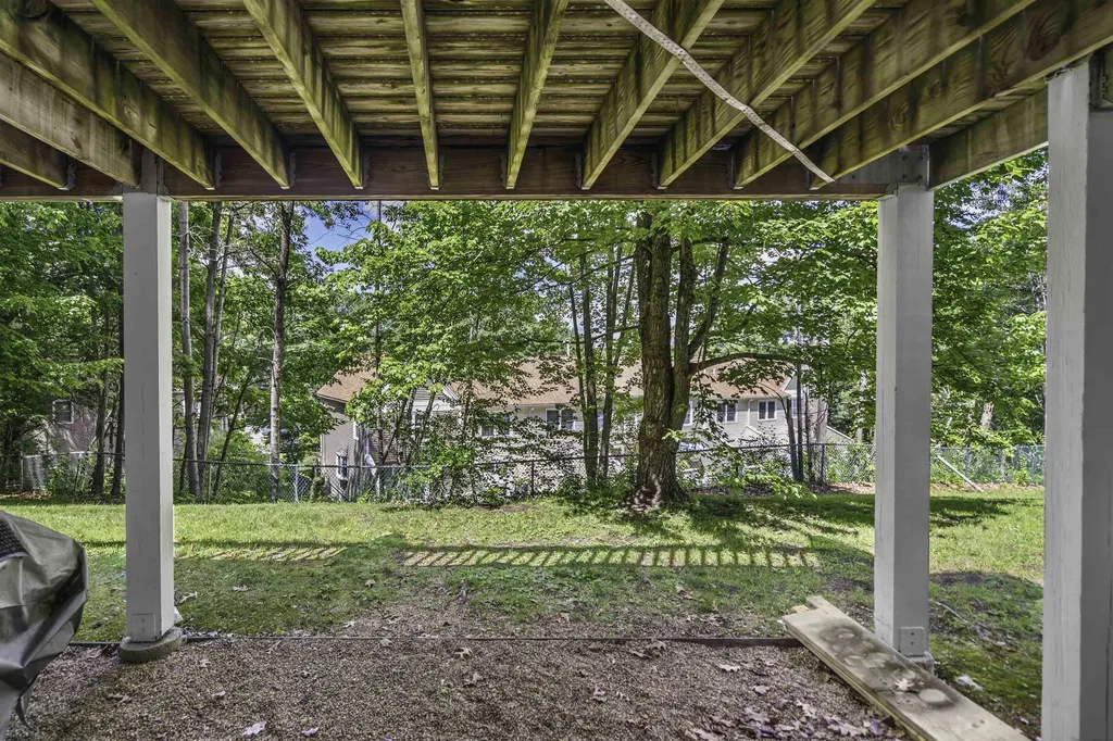 923 Fox Hollow Way Manchester NH 03104