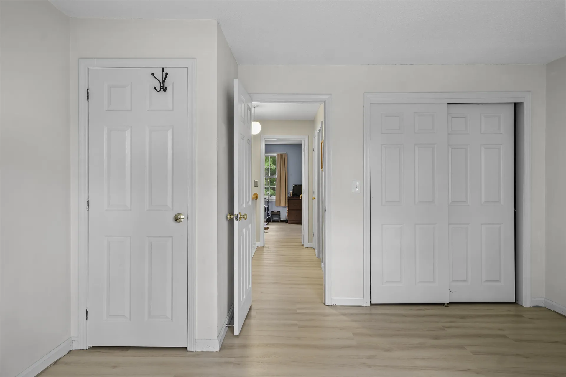 923 Fox Hollow Way Manchester NH 03104