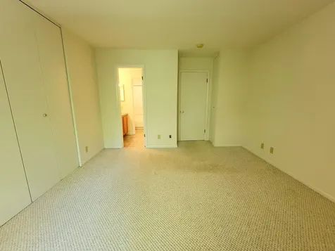 195 Ledgewood Circle Burlington VT 05401