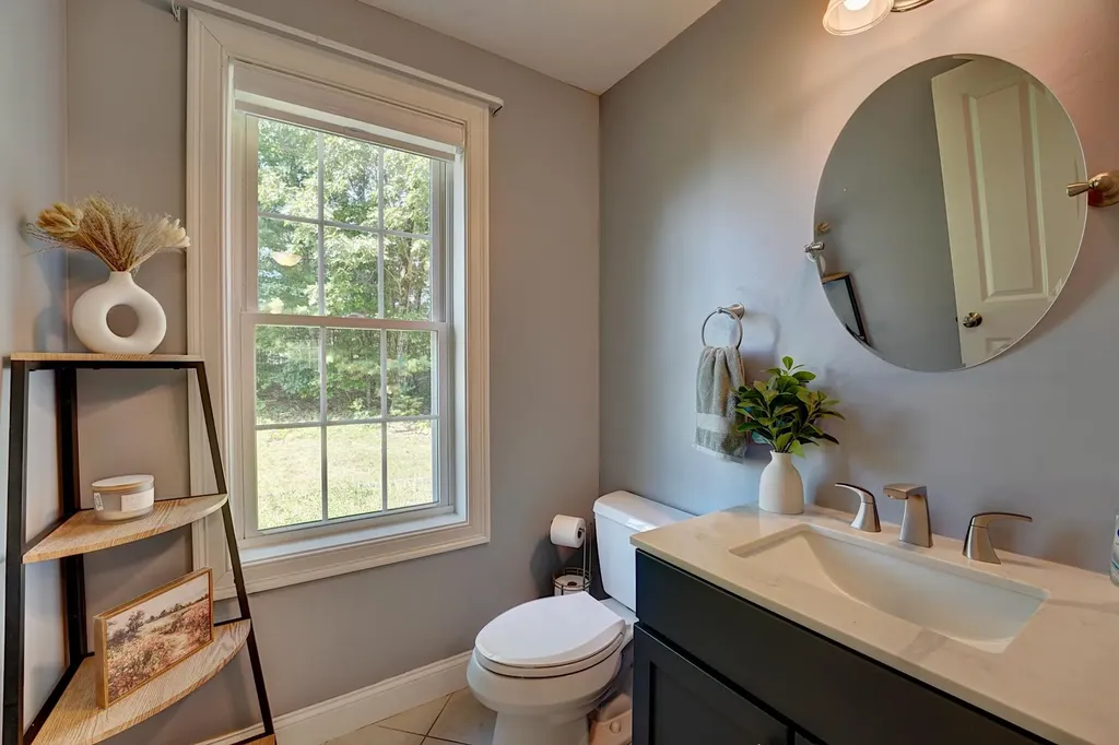 2 Wood Ridge Lane Exeter NH 03833
