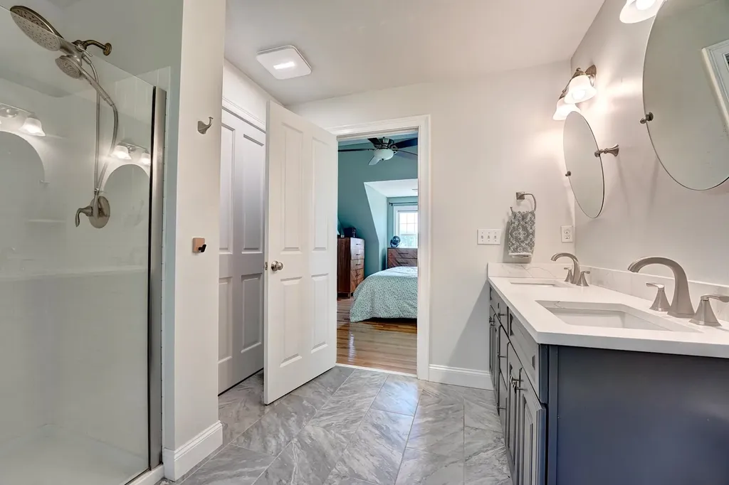 2 Wood Ridge Lane Exeter NH 03833