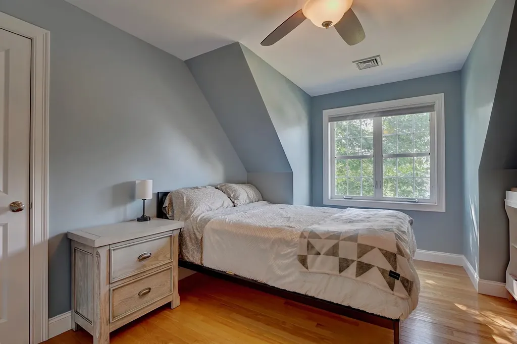 2 Wood Ridge Lane Exeter NH 03833