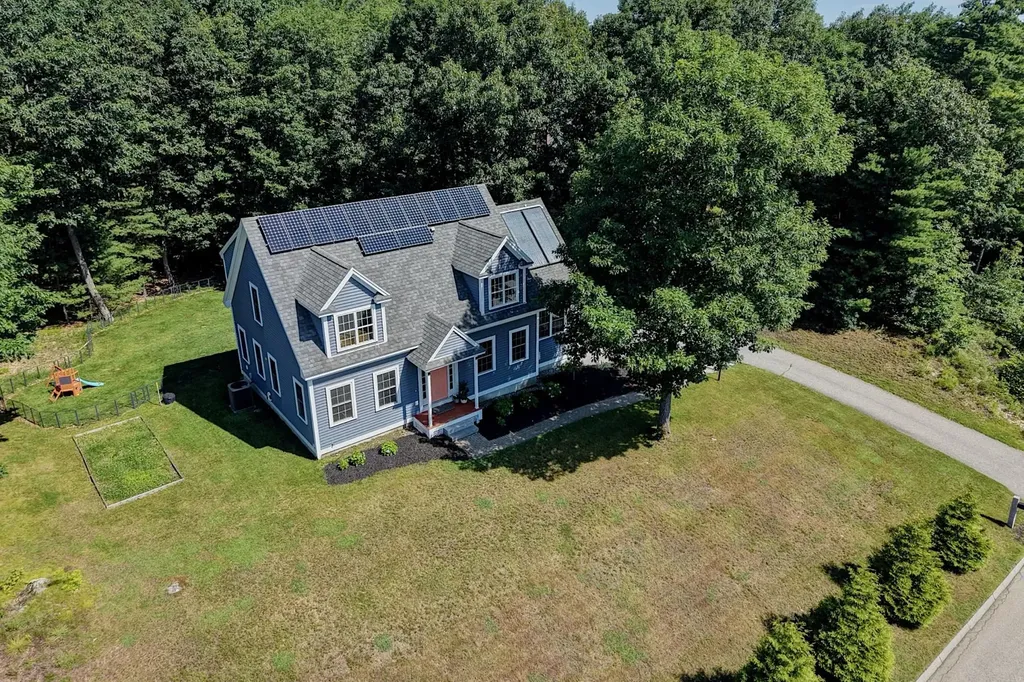 2 Wood Ridge Lane Exeter NH 03833