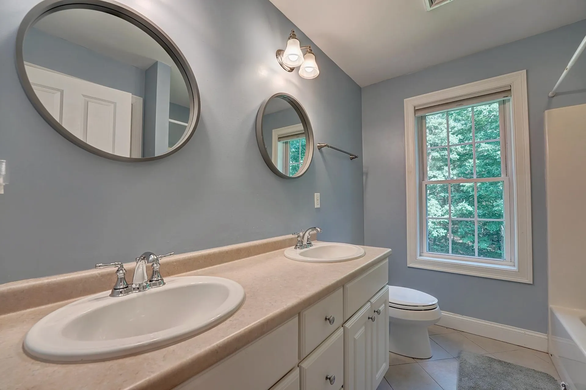 2 Wood Ridge Lane Exeter NH 03833