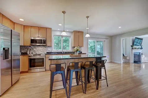 2 Wood Ridge Lane Exeter NH 03833