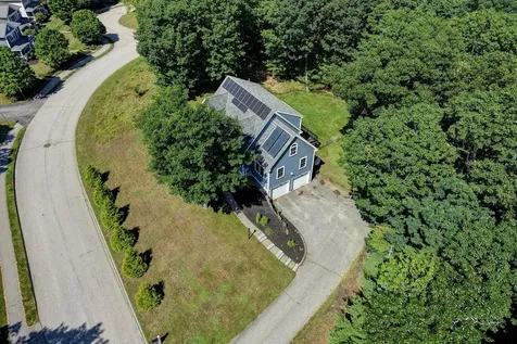 2 Wood Ridge Lane Exeter NH 03833