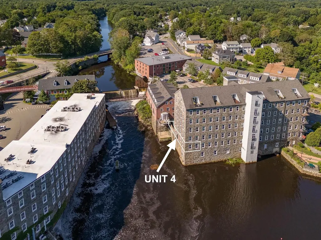 6 Bay Road Newmarket NH 03857