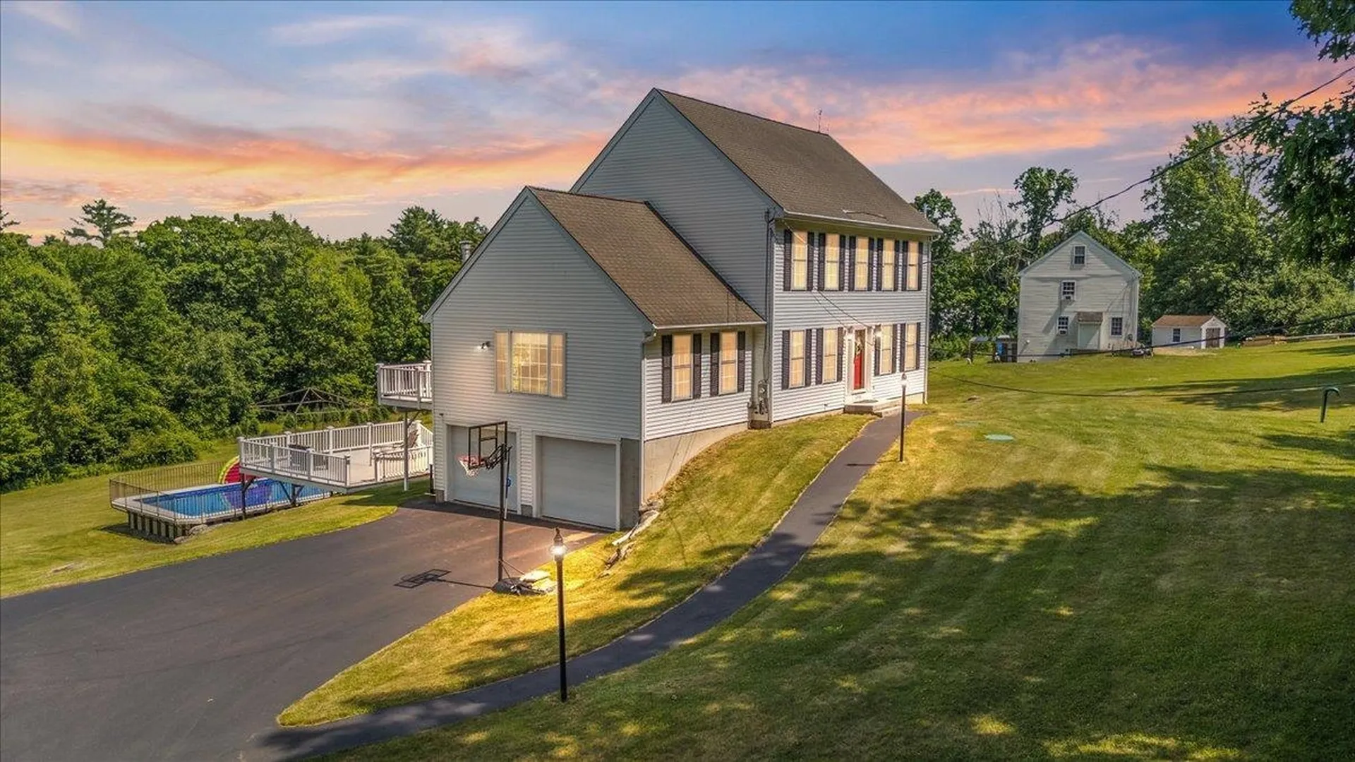 Newmarket NH, 248 Grant Road