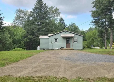 400 New Hampshire Route 26 Colebrook NH 03576