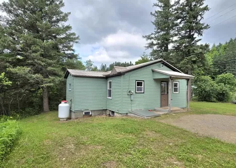 400 New Hampshire Route 26 Colebrook NH 03576
