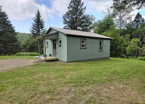 400 New Hampshire Route 26 Colebrook NH 03576