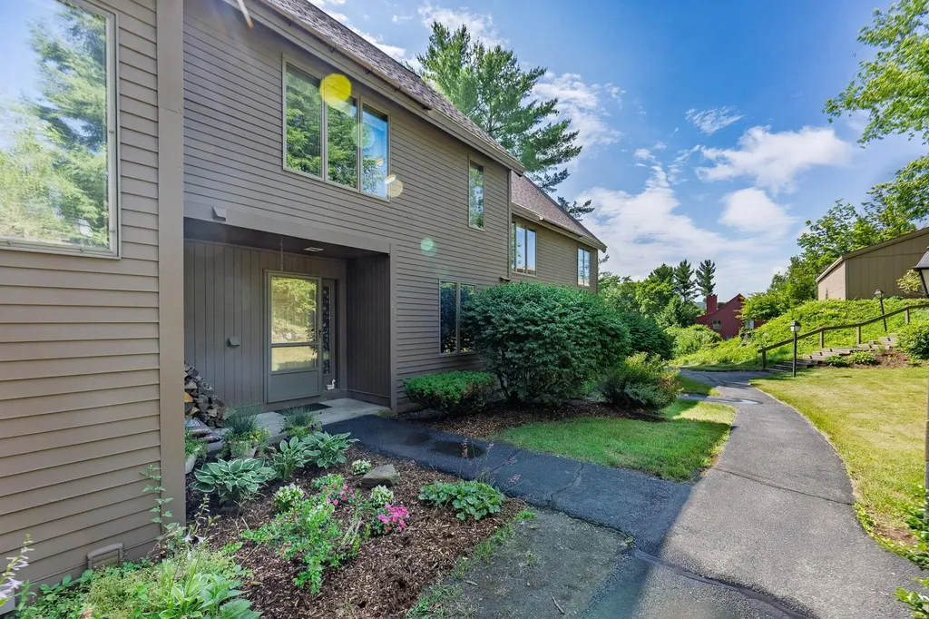 394 Lyman Batcheller Road Hartford VT 05059