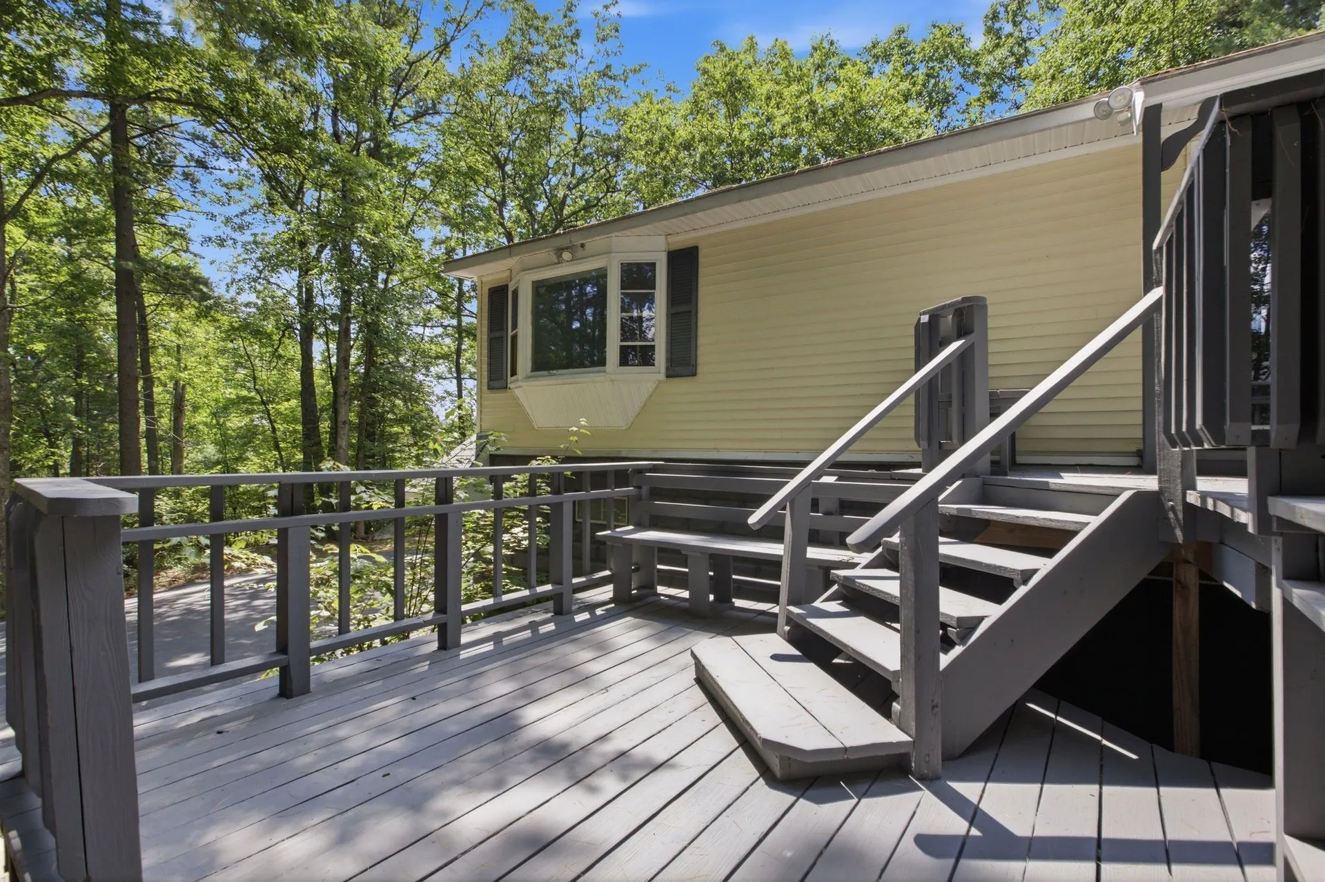 37 Hall Road Londonderry NH 03053