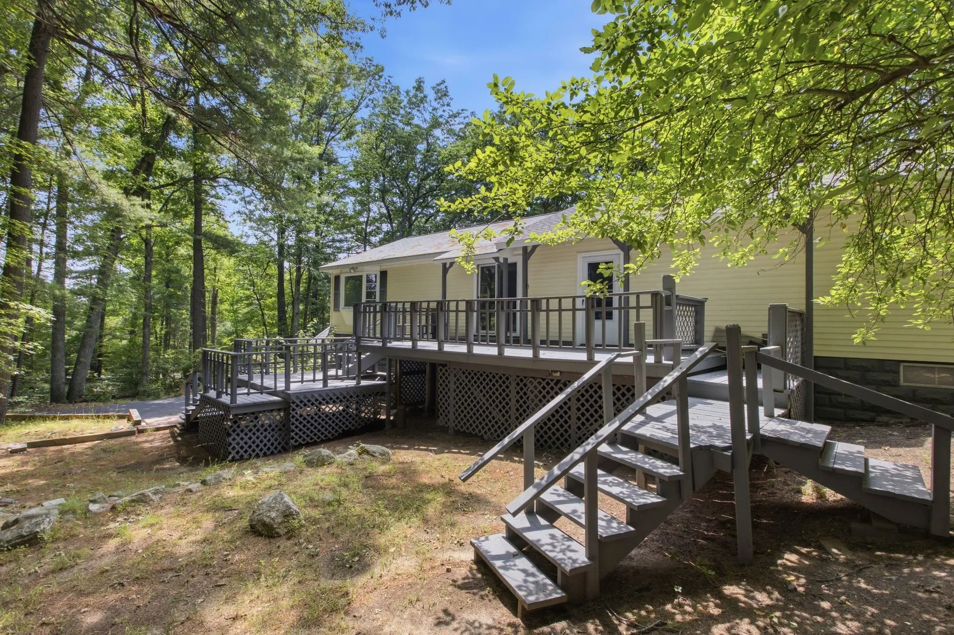 37 Hall Road Londonderry NH 03053