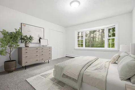 37 Hall Road Londonderry NH 03053