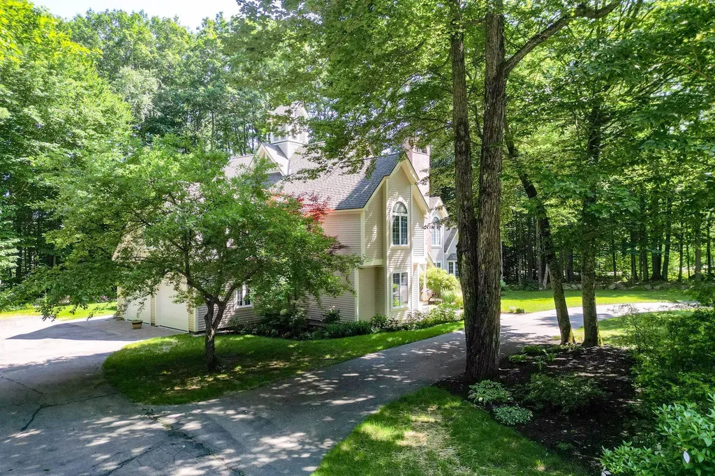 102 Birch Bend Road Conway NH 03860