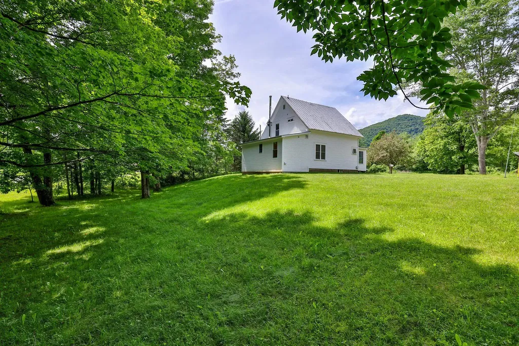 71 State Garage Road Rochester VT 05767