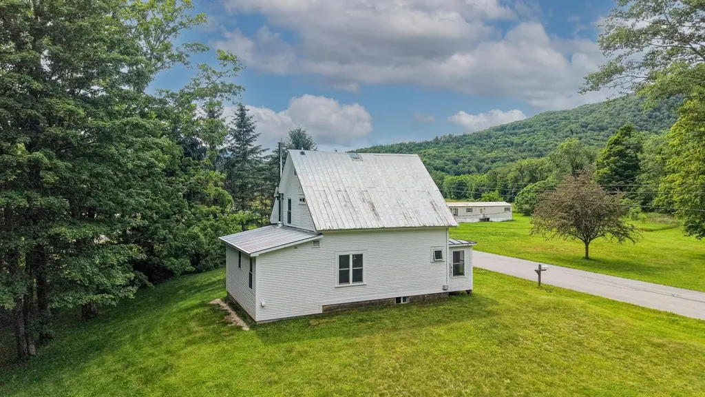 71 State Garage Road Rochester VT 05767