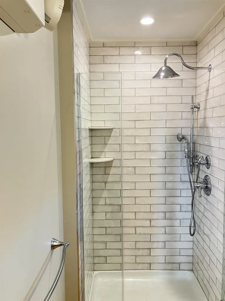 42 Potato Barn Lane Walpole NH 03608