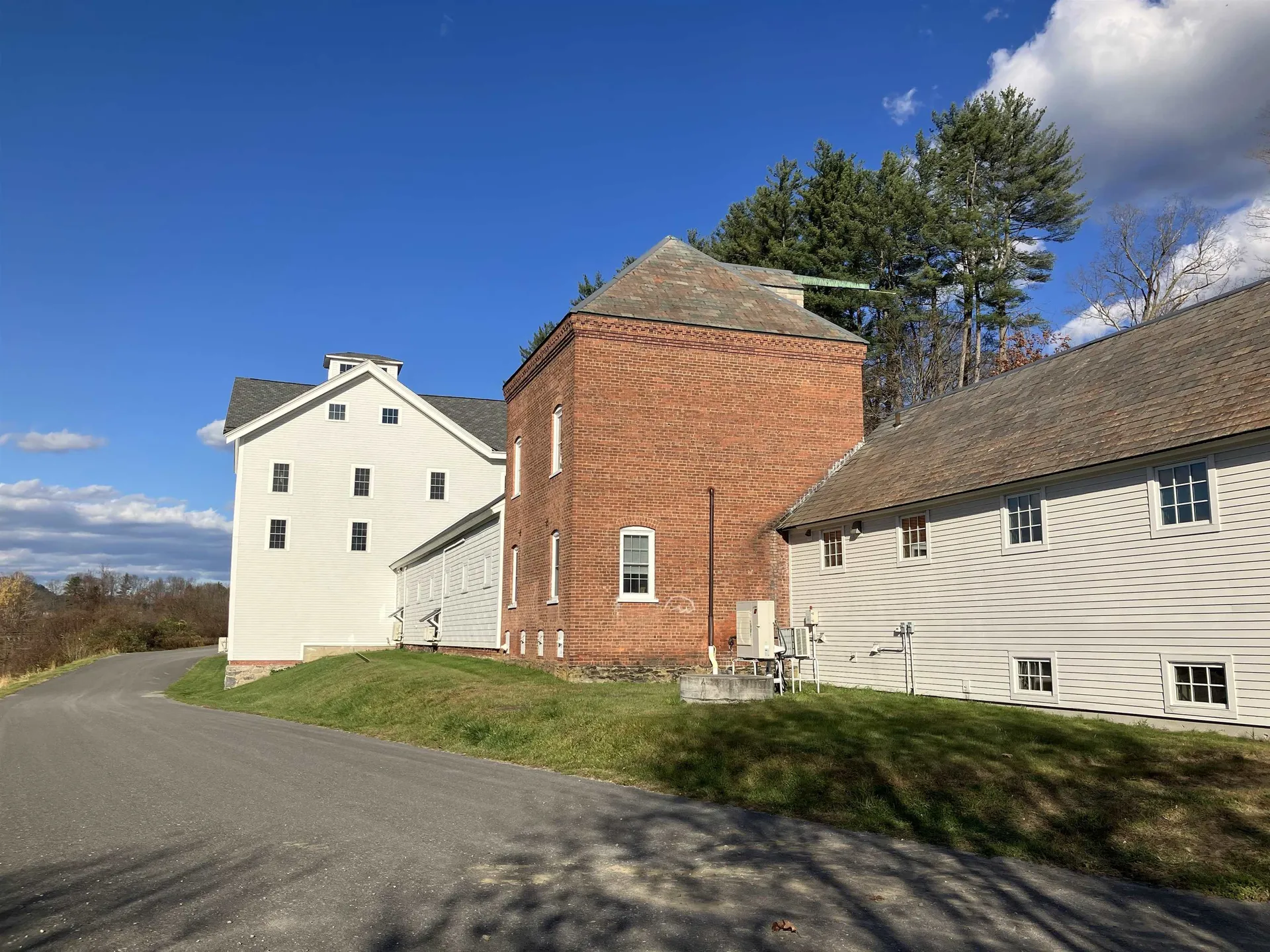 42 Potato Barn Lane Walpole NH 03608