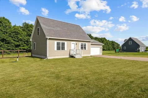 92 Reynolds Road Grand Isle VT 05458