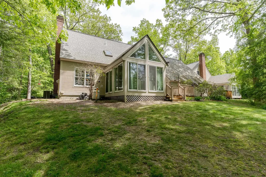 59 Stratham Green Road Stratham NH 03885