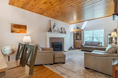 59 Stratham Green Road Stratham NH 03885