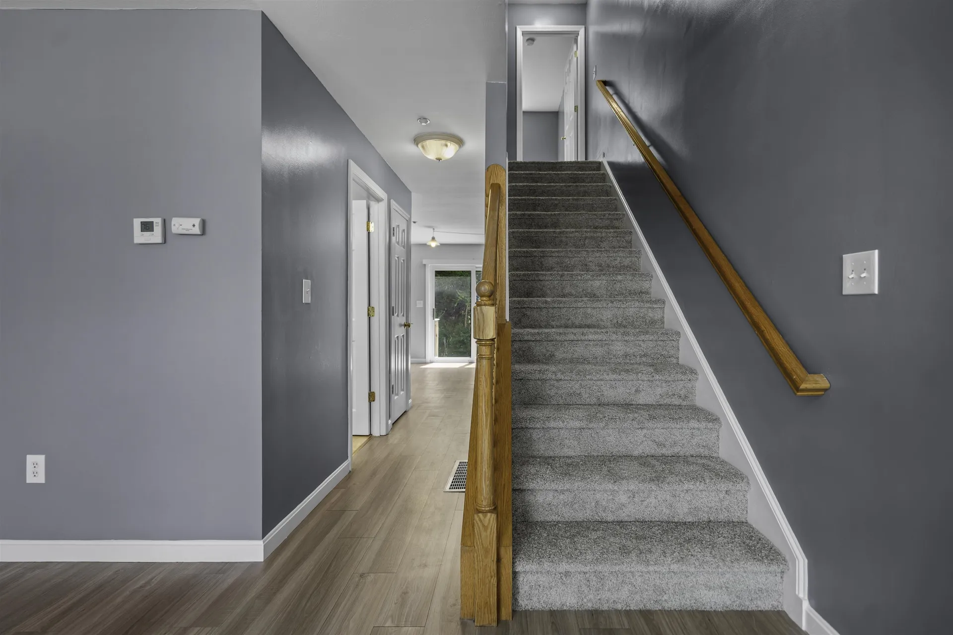 17 Tammy Court Hudson NH 03051