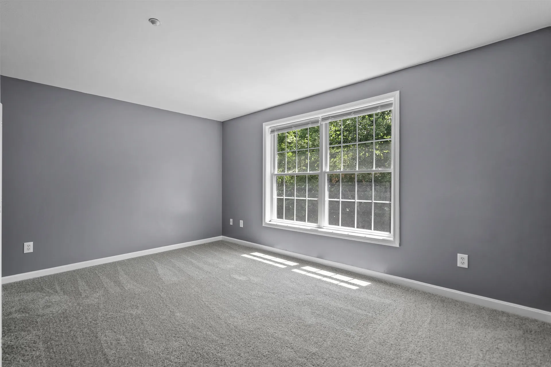 17 Tammy Court Hudson NH 03051