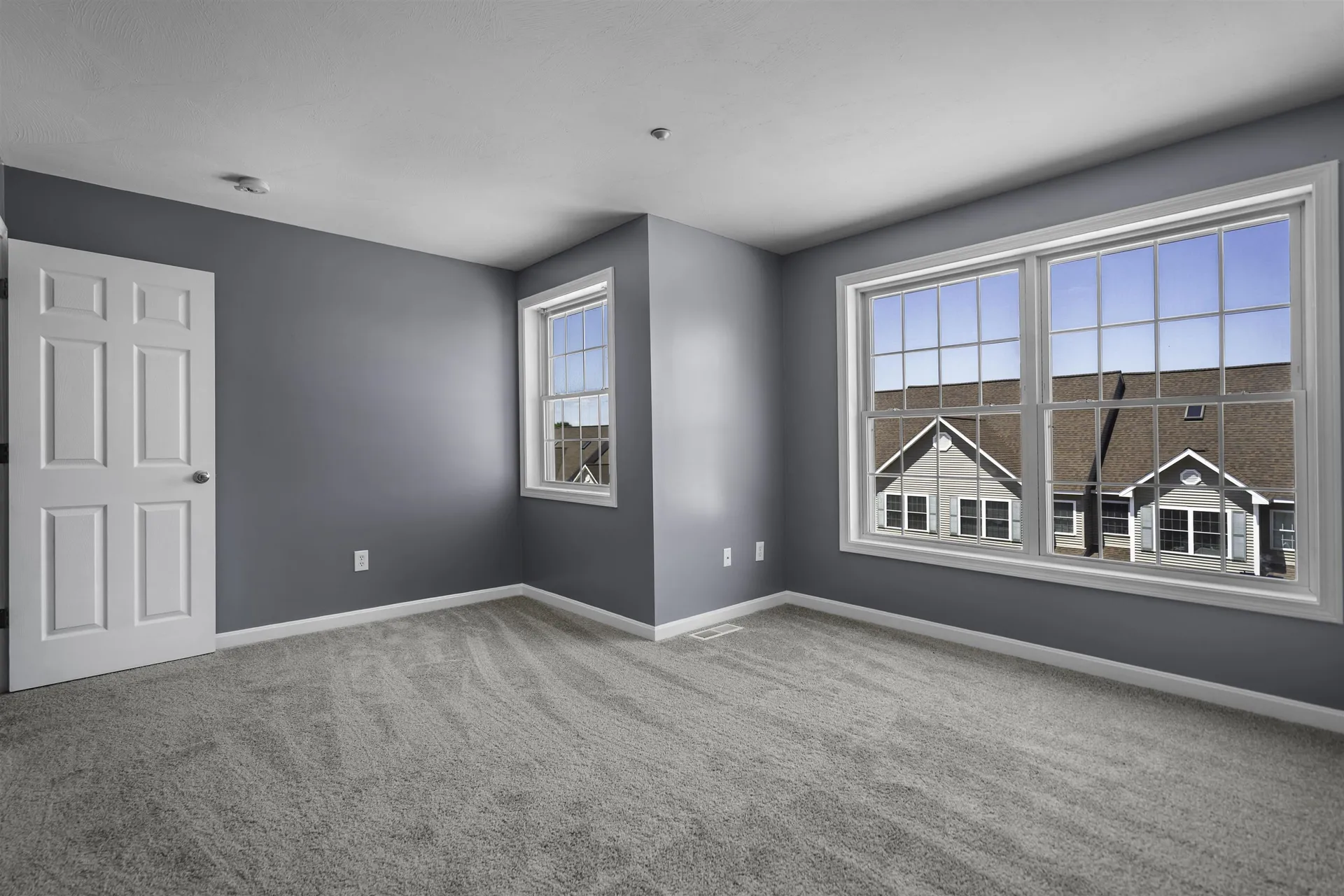 17 Tammy Court Hudson NH 03051