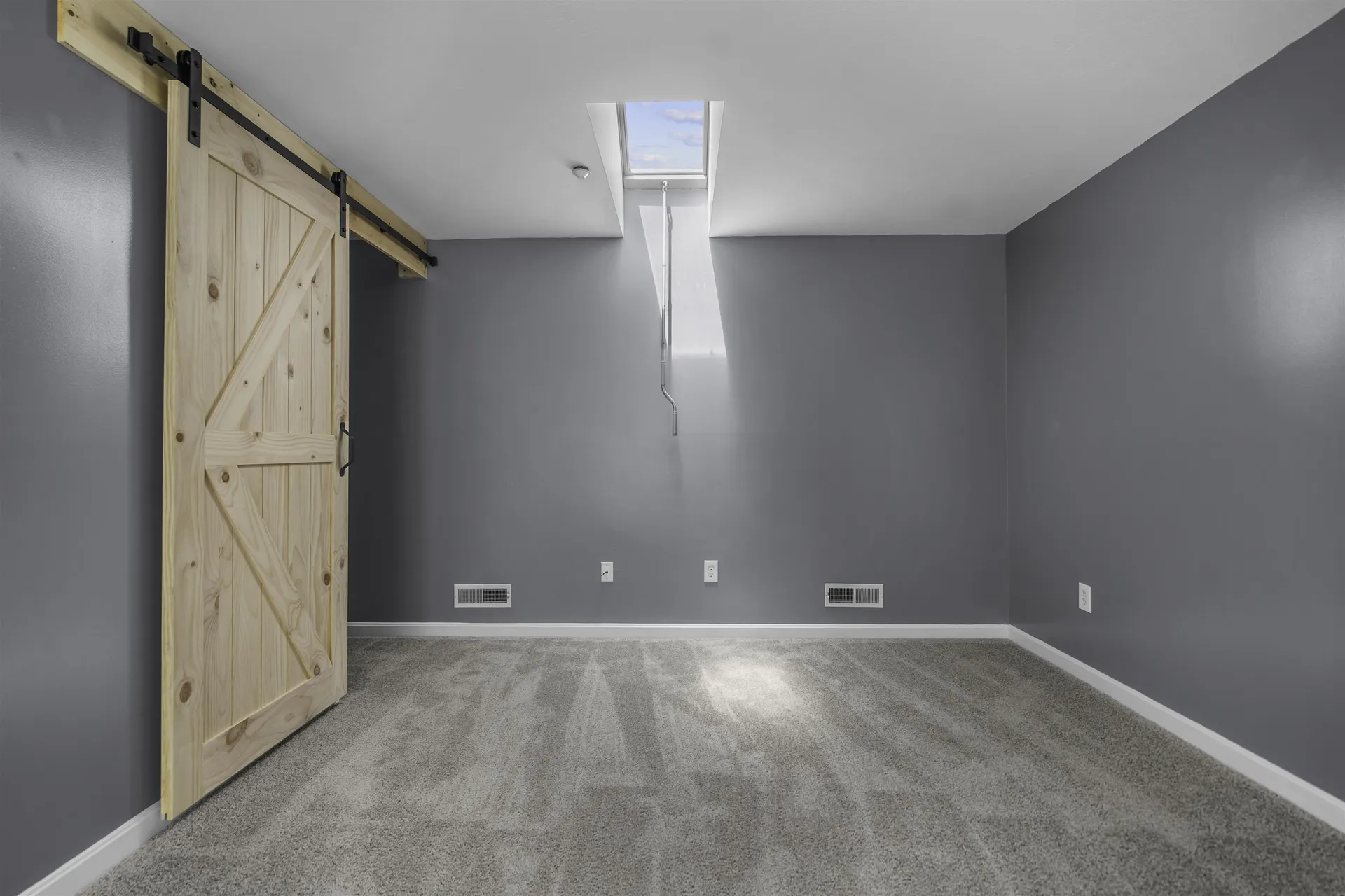 17 Tammy Court Hudson NH 03051