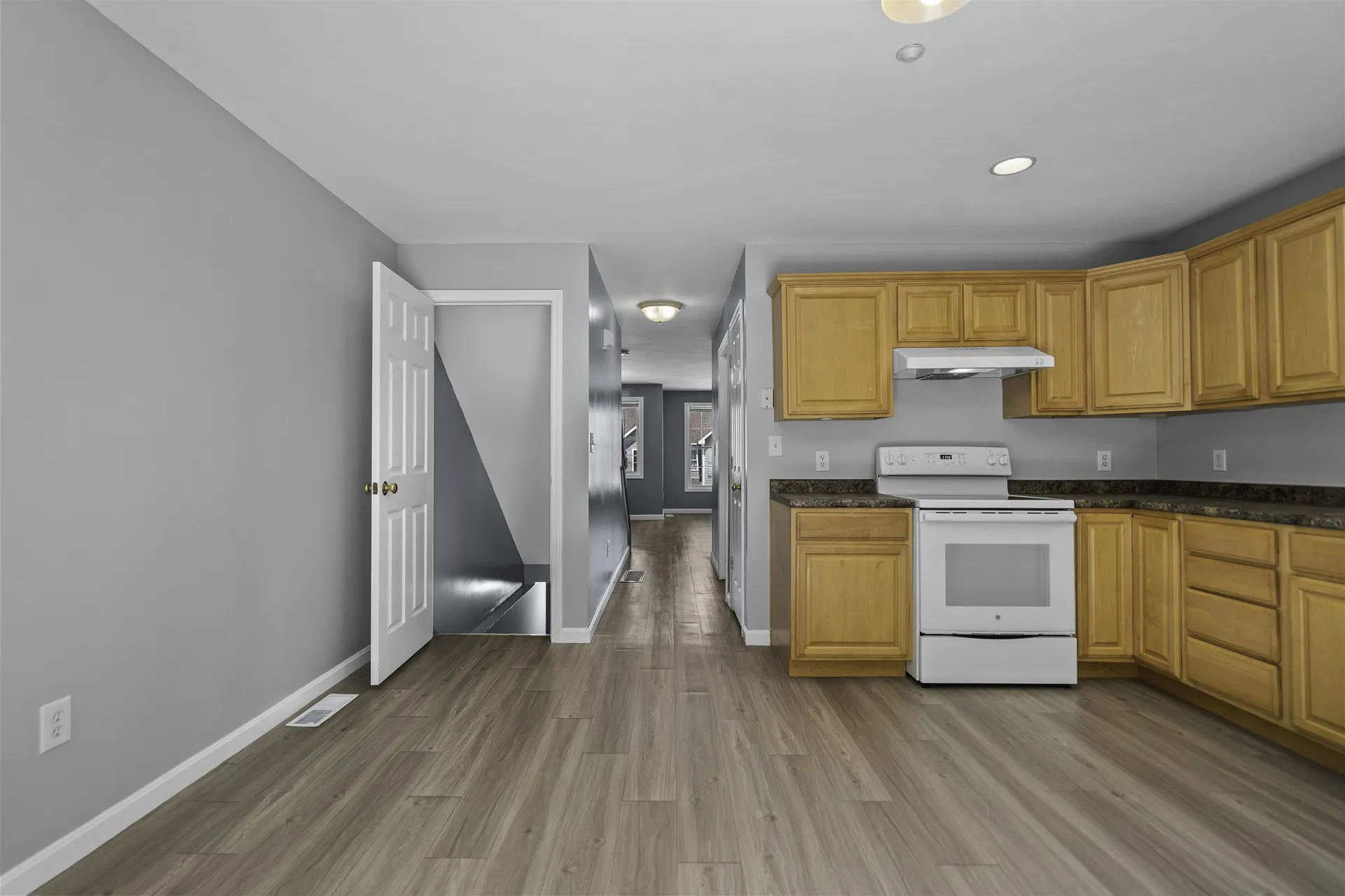 17 Tammy Court Hudson NH 03051