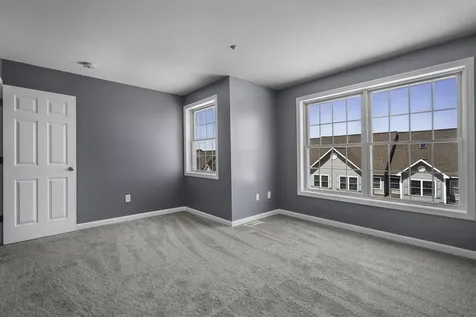 17 Tammy Court Hudson NH 03051