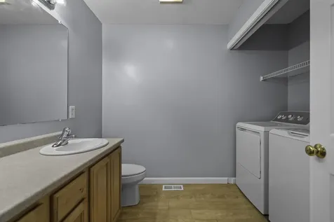 17 Tammy Court Hudson NH 03051