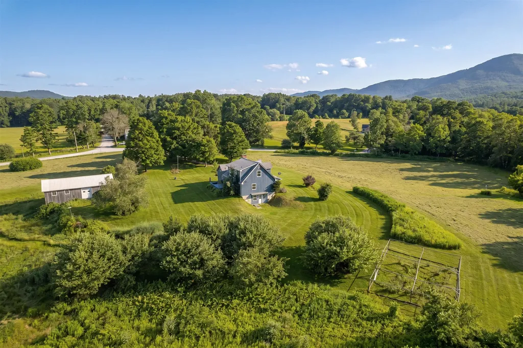 2086 Walker Mountain Road Clarendon VT 05759