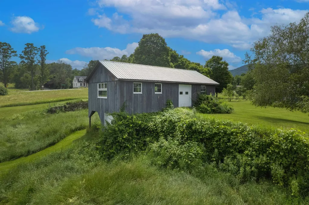 2086 Walker Mountain Road Clarendon VT 05759