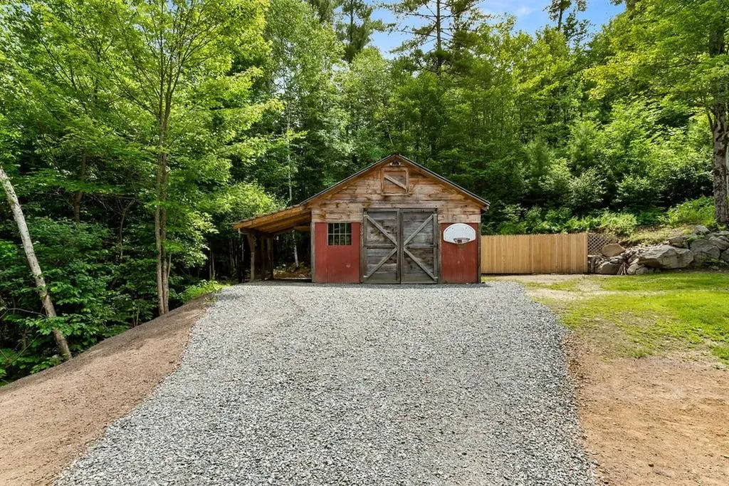 529 Maple Street Newport NH 03773