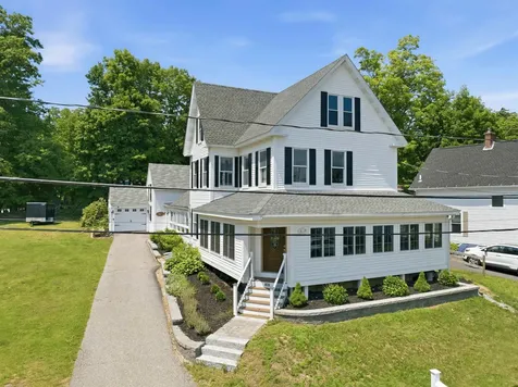68 Edgewater Avenue Laconia NH 03246