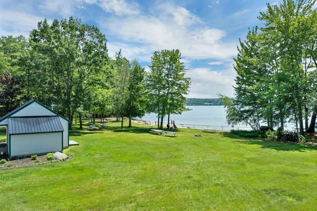 Laconia NH 03246