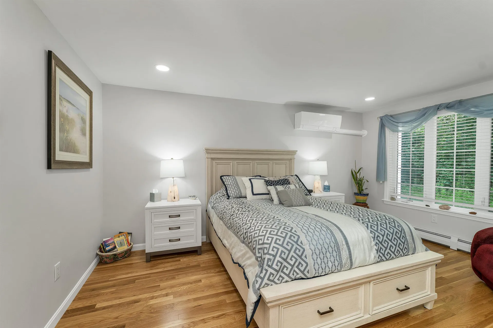 Laconia NH 03246